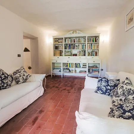 Olivo By Interhome * SantʼAntonio